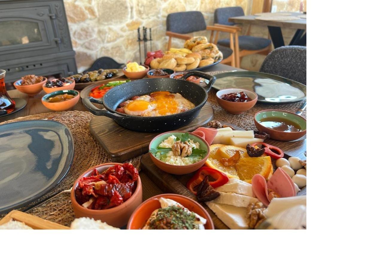 Casa Di Cappadocia Hotel Üchisar Bagian luar foto